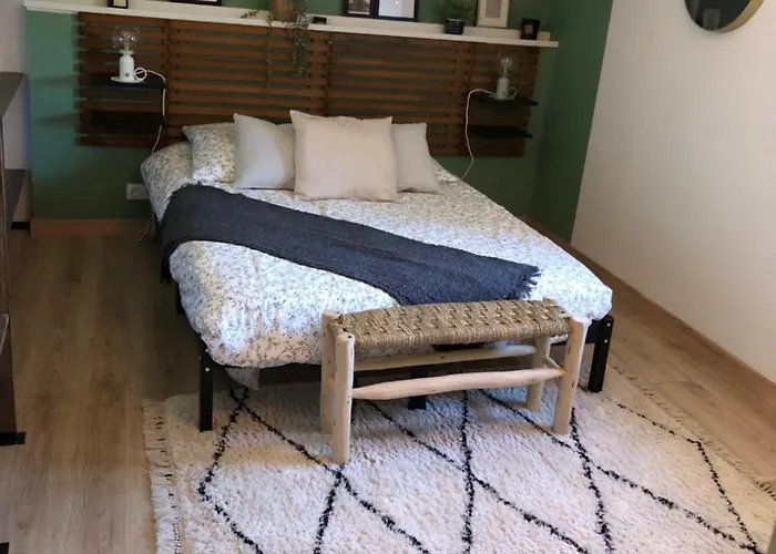 Au Dessus De Chez Nous Panzió